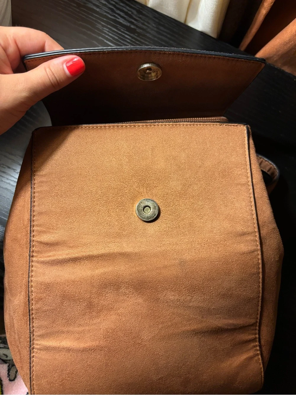 N/A stylish tan